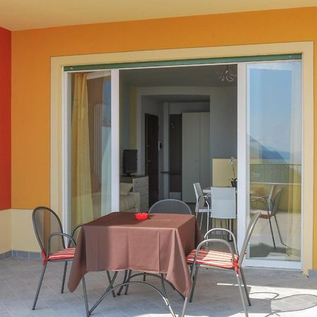 Residence Usignolo Trarego Стая снимка