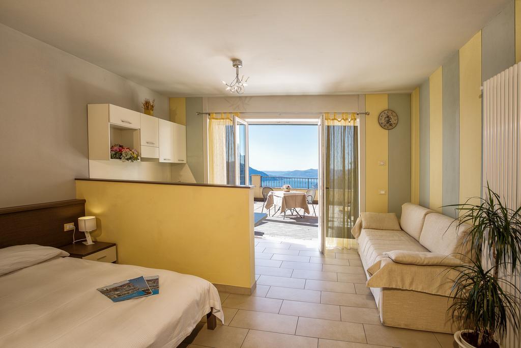 Residence Usignolo Trarego Стая снимка
